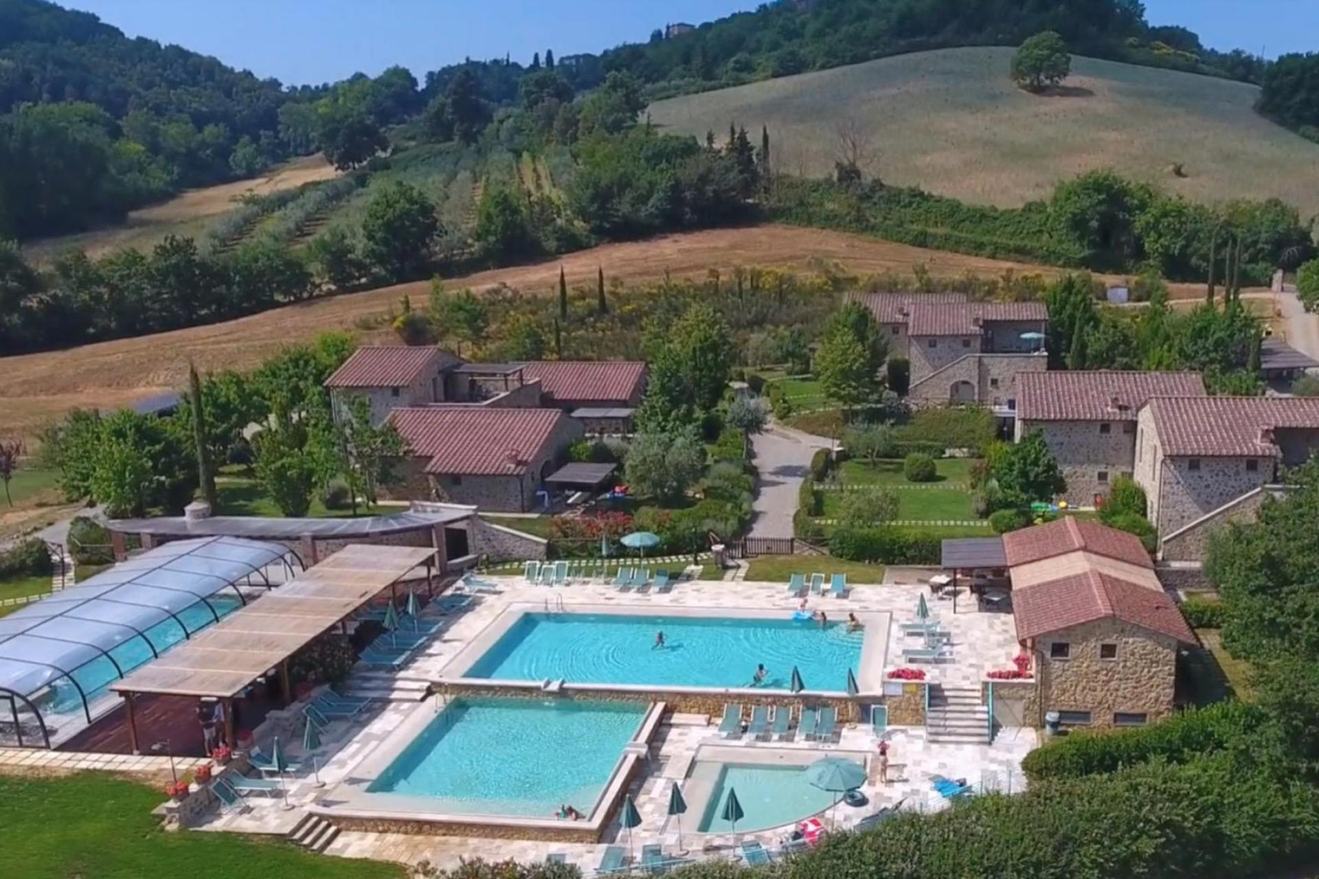 Family-friendly country resort with 4 beautiful swimming pools